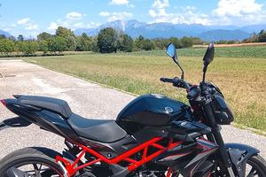 Moto benelli 125