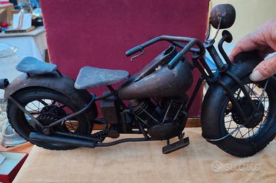 modello in ferro moto Guzzi sport anni 30