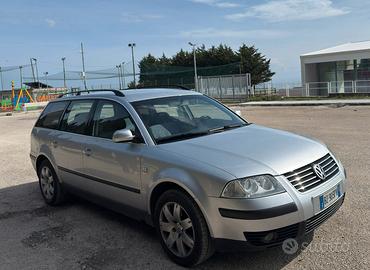 VOLKSWAGEN PASSAT 1.9 130
