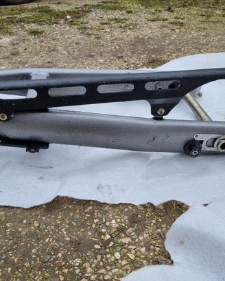 Forcellone + paracatena Cagiva Raptor 650 ie