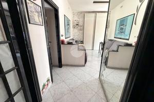 3 LOCALI A NAPOLI