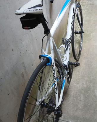 BICI DA CORSA IN ALLUMINIO