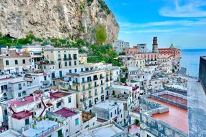 4 LOCALI A ATRANI