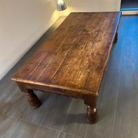 Tavolo indiano in legno massello dim. 155x80x46 cm
