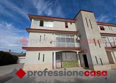 Appartamento di ampie dimensioni con terrazzo