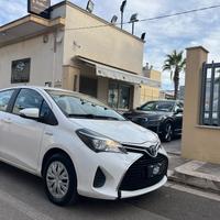TOYOTA Yaris 1.5 Hybrid Active