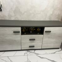 Madia / Credenza