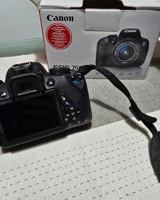 CANON EOS 700D