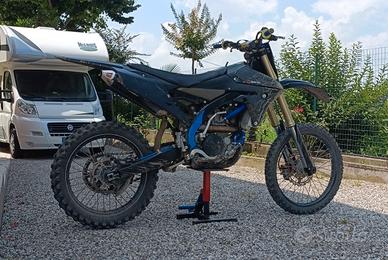 SMEMBRO YZF 250 del 2016