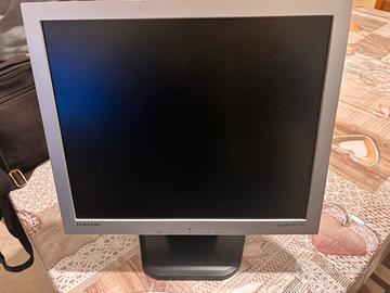 Monitor Samsung SyncMaster 710v – 17” LCD