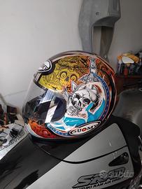 Casco suomy