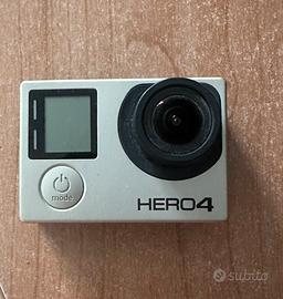 GoPro Hero 4 Black con accessori