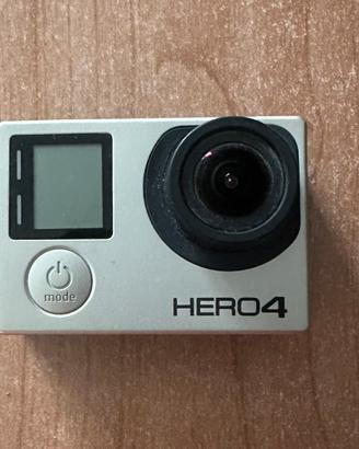 GoPro Hero 4 Black con accessori