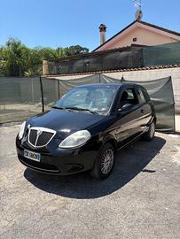 Lancia Ypsilon 1.2 Argento