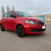 Lancia Ypsilon hybrid