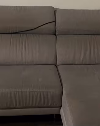 Divano ampio 3 posti con chaise longue