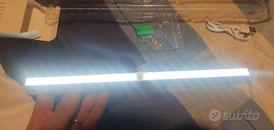 Led sottopensile cucina o armadio ricaricabile