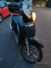 Scarabeo 200