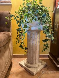 Colonna in travertino