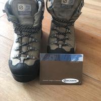 Scarpe trekking Go Up della SCARPA