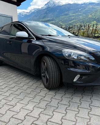 Volvo v40 d3 150cv