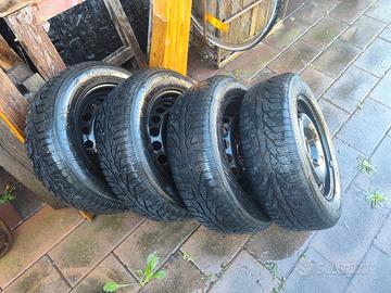 Gomme neve Kleber 185/65/15-88T  montate 