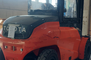 Toyota muletto frontale serie 9