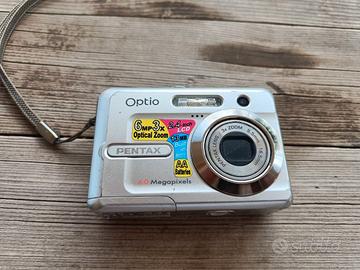 Pentax Optio 6MP funzionante a metà