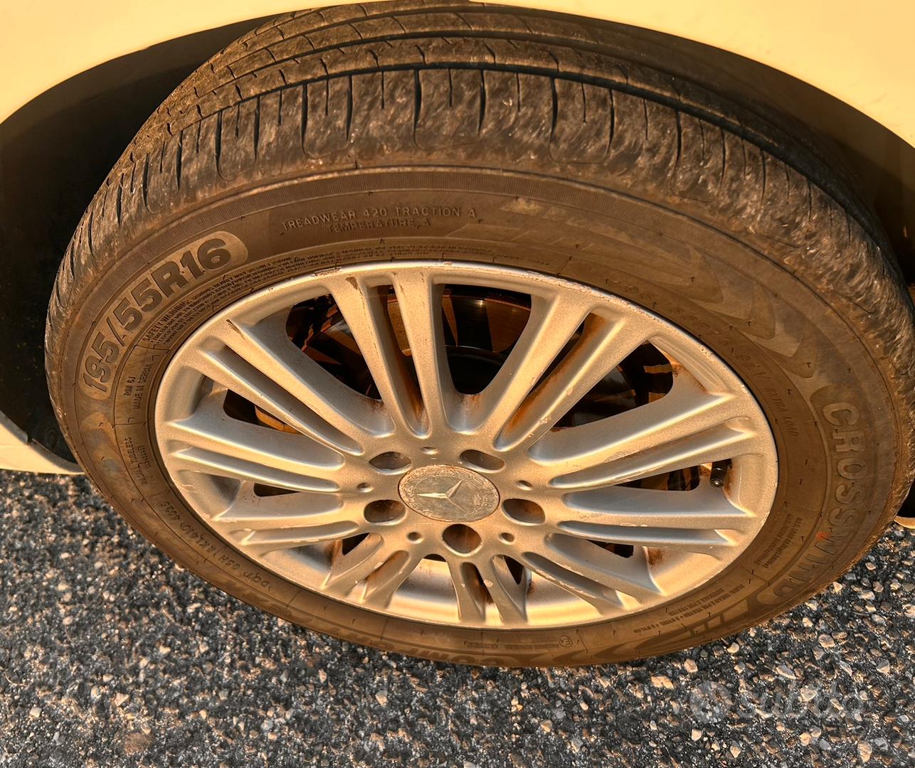 Mercedes-Benz A180 2012 photo 5