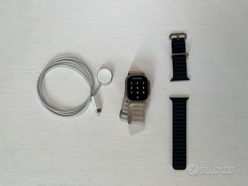 Apple Watch Ultra 1 + 2 bands