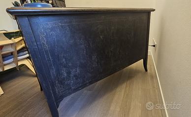 Scrivania fatta a mano