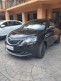 Lancia Ypsilon 1.0 FireFly 5 porte S&S Hybrid Ecoc