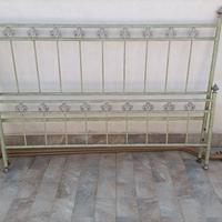 Letto matrimoniale in ferro