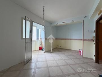 3 LOCALI A PORTO EMPEDOCLE