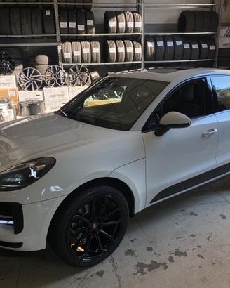 Cerchi NUOVI Porsche Macan S raggio 21 cod.47582