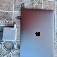 MacBook pro 15 2018 512