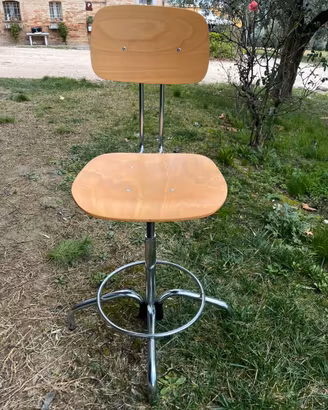Sgabello girevole da lavoro