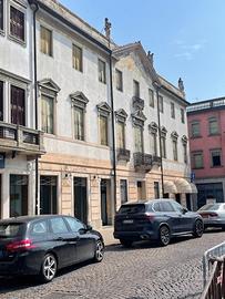 Negozio Adria [A4667ACG]