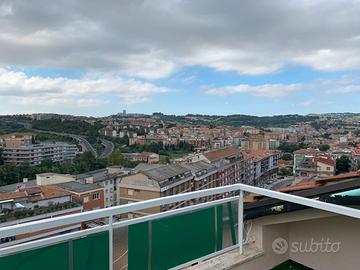 Appartamento con terrazzo zona regione