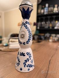 bottiglia tequila azul vuota