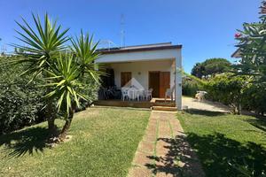 VILLA A SCHIERA A CASSANO ALLO IONIO