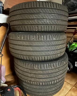 Treno di pnematici michelin estivi usati