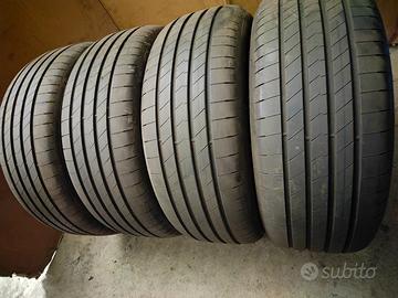 235/50/18 Estive Goodyear 