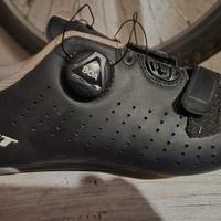 Scarpe e attacchi bici  corsa nere - Scott 