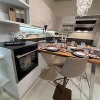 Cucina di esposizione in promozione