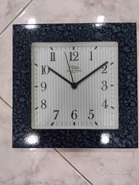 Orologio a muro