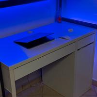 letto, scrivania, cassettiera