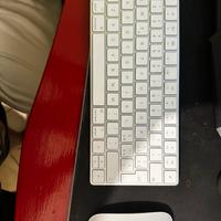 Tastiera+Mouse Apple.