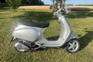 Vespa piaggio lx 150