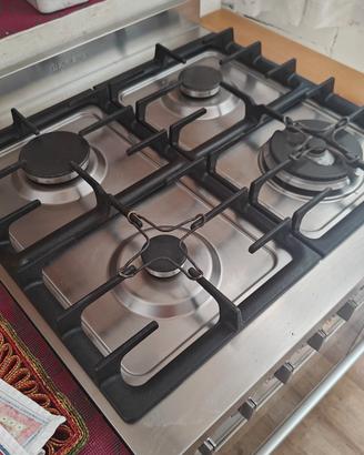 Cucina a gas Ariston inox con forno funzionante 